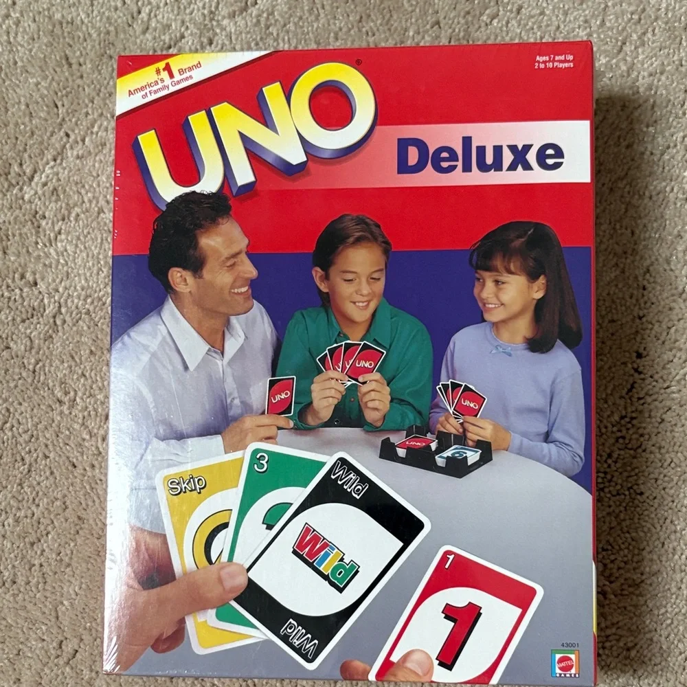 UNO Deluxe Edition Card Game